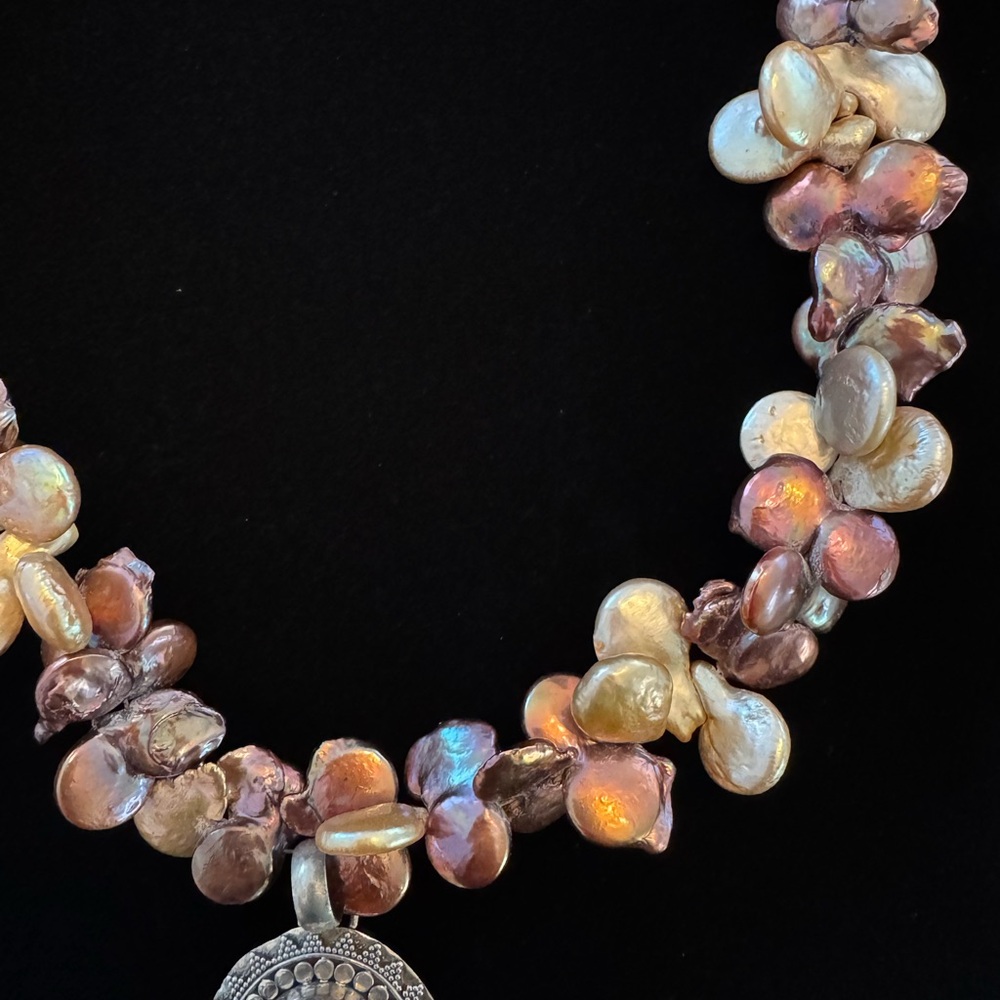 NWOT Freshwater Pearl Necklace with Mother of Pearl 925 Pendant - Picture 3 of 8
